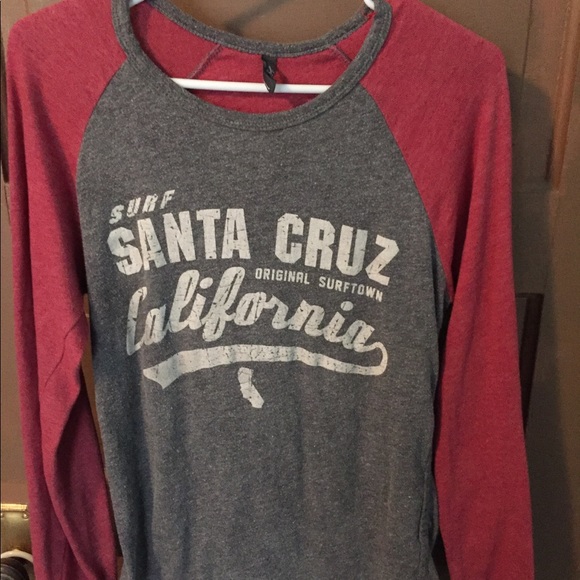 A long sleeve shirt - Picture 2 of 5